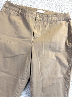 Coldwater Creek Womens Capri Pants 12 Brown Natural Fit Stretch Straight Casual
